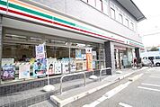 セブンイレブン 387m