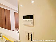 【給湯スイッチ】夕飯時の忙しい時でもボタン一つでいつでも温かいお風呂を沸かすことが出来ます。