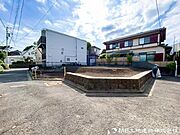 【現地写真】陽当りや通風・仕様設備やお部屋の大きさの比較、近隣・周辺環境や街並みなど、資料には掲載していない情報が現地にはたくさんあります。