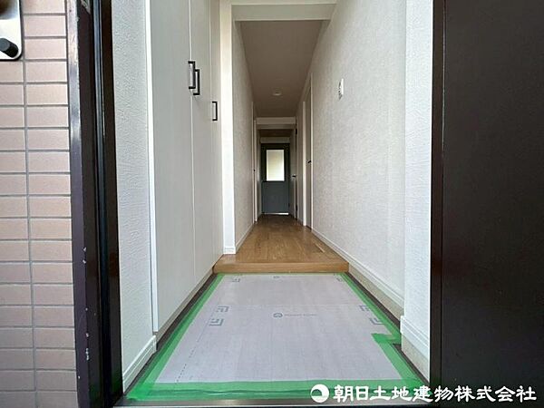 玄関を拡大表示
