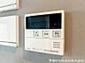 その他：キッチンや浴室のリモコンから、ボタン一つでお湯張りや温度設定が可能。忙しい時間帯も入浴準備を進められます。家事の時短にもつながる便利な設備です。