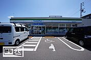 ファミリーマート高松春日川橋東店(コンビニ)まで207m
