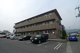 アムール 305 ｜ 高知県高知市杉井流（賃貸アパート2LDK・3階・67.53㎡） その1