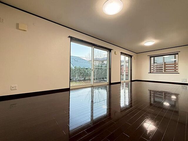 リビング/ダイニング 八王子市元八王子町2丁目