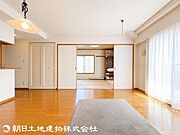 お気に入りのソファーを置いてゆったりくつろげます