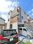 同じ時期に生活をスタートさせるご家族の多い分譲地は、困ったときも心強い