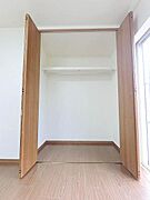 部屋ごとに設けた収納は住みやすさへのこだわり