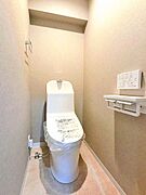 温水シャワー付きトイレ、寒い日でも安心です!