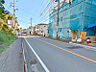 外観：前面道路