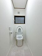 温水シャワー付きトイレ、寒い日でも安心です！