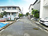 外観：前面道路