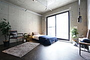 室内は『打ちっ放し』『配管むきだし』究極のシンプル！？※家具はイメージ