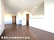 毎日過ごすLDKは明るく快適にお過ごしいただけます。