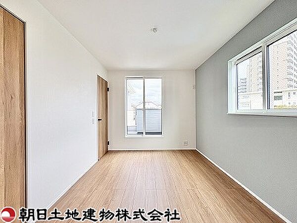 洋室を拡大表示