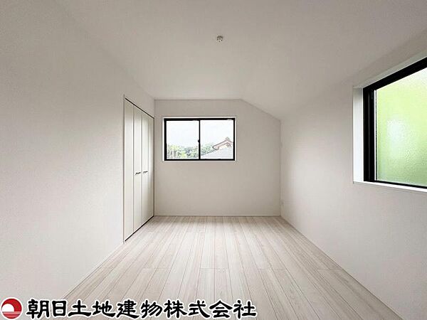 洋室を拡大表示