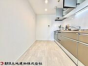 食事の準備や片付けなどの家事を楽しくするキッチンスペース。
