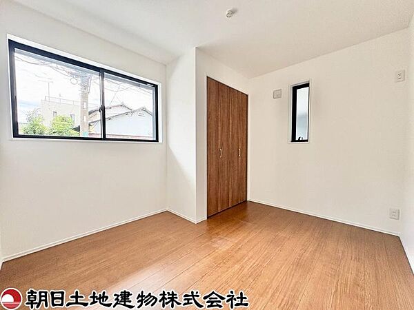 洋室を拡大表示