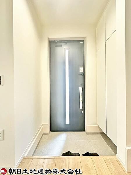 玄関を拡大表示