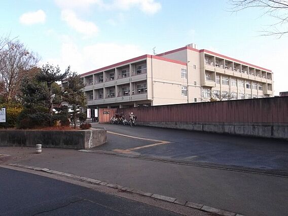 奈良市立東登美...