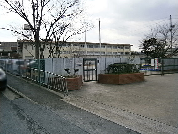 奈良市立三碓小...