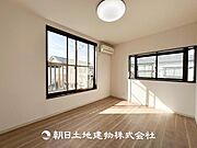 【寝室 (約5.6帖)】