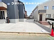 【カースペース】ゆとりある2台分のスペースです♪