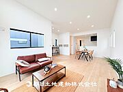 【LDK (約22帖)】