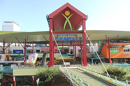 【ViNAWALK】 こちらは海老名駅からほぼ直結の大型商業施設ビナウォークです。施設中央までは徒歩2分程です。