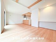 【LDK (約19.25帖)】