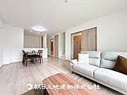 【LDK (約20帖)】