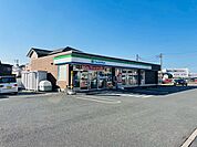 ファミリーマート市原姉崎店 徒歩9分。24時間営業。駐車場、ATM、マルチコピー機、Wi-Fi環境有。イートインコーナーもあります。 700m