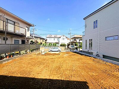 外観:開放感があり日当りも良好です!目の前に広がる開放感とゆとり。暮らしの夢を育む住まいがここにあります! 外観:開放感があり日当りも良好です!目の前に広がる開放感とゆとり。暮らしの夢を育む住まいがここにあります!