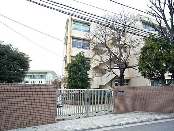 板橋区立中台中...