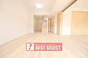 ■6階部分の南向き住戸で陽当り・眺望良好■専有面積：64．05平米の3ＬＤＫファミリータイプ