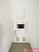 ■ＴＶモニター付きオートロックで安心のセキュリティ