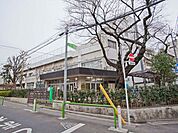板橋区立前野小学校　徒歩4分 320m