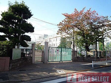 北区立豊川小学校まで徒歩9分 720m