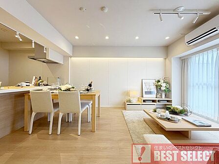 ■14階建て12階部分の南向き住戸で陽当り良好■専有面積:67.91m2の3LDK