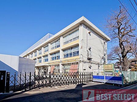 練馬区立谷原小学校まで徒歩10分 740m