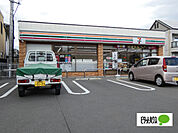 コンビニ「セブンイレブン長野青木島団地入口店まで109m」