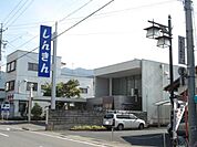 銀行「長野信用金庫松代支店まで222m」