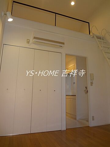 寝室