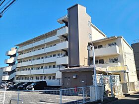 埼玉県さいたま市浦和区瀬ヶ崎1丁目（賃貸マンション3LDK・1階・71.12㎡） その1