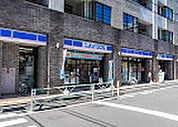 ローソン 渋谷初台一丁目店　徒歩6分