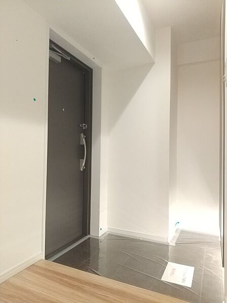 落ち着いた雰囲気の玄関は大切なお客様を迎えるのに最適です。