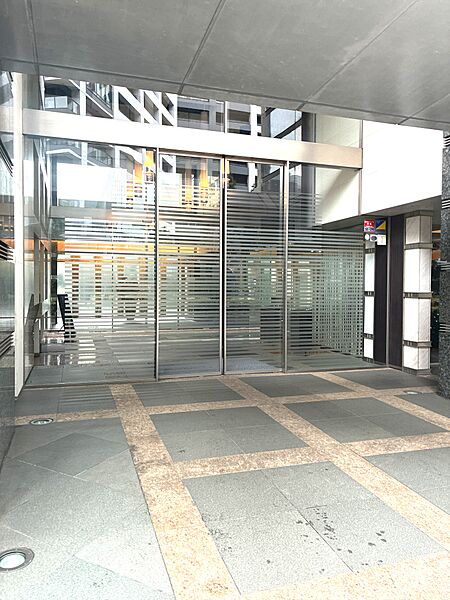 エントランスを拡大表示