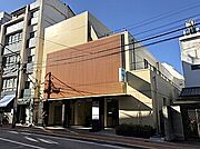 東京メトロ東西線「神楽坂」駅徒歩9分