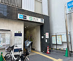 東京メトロ千代田線「千駄木」駅徒歩4分　「北千住」駅まで7分/「大手町」駅まで8分/「表参道」駅まで24分