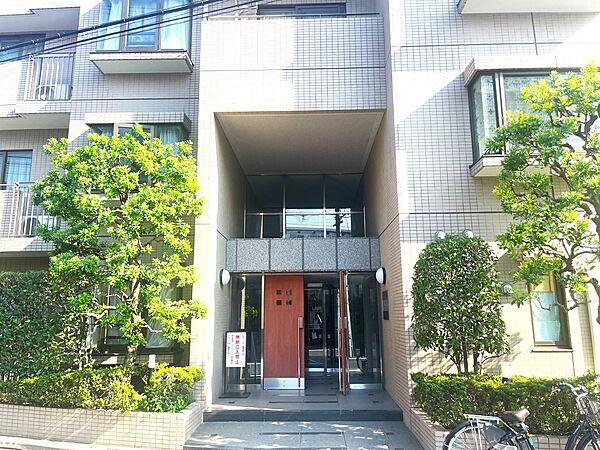 エントランスを拡大表示