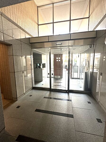 エントランスホール